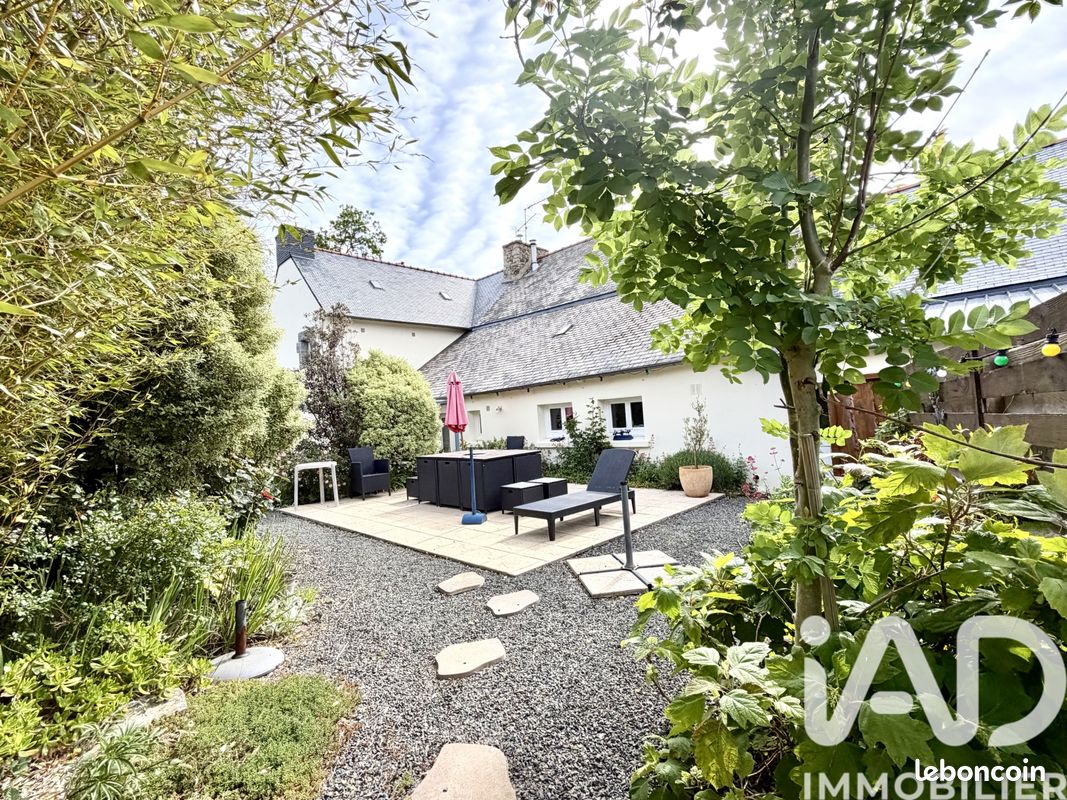 Maison 14 pièces 315 m² · à Le Faouët · 315 m² · 383 000 €