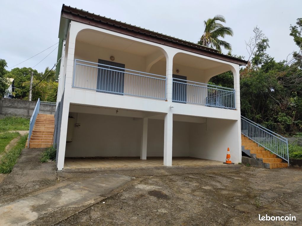 Maison 5 pièces 140 m² · à Saint-Denis · 140 m² · 450 000 €