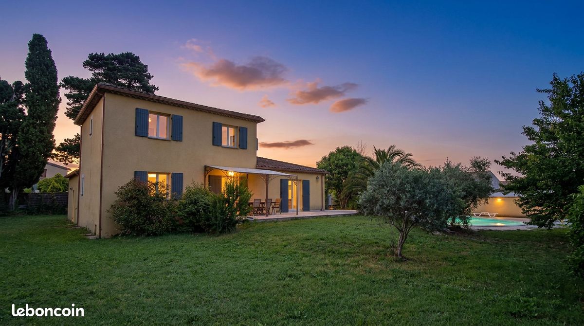 Maison 5 pièces 145 m² · à Camaret-sur-Aigues · 145 m² · 430 000 €