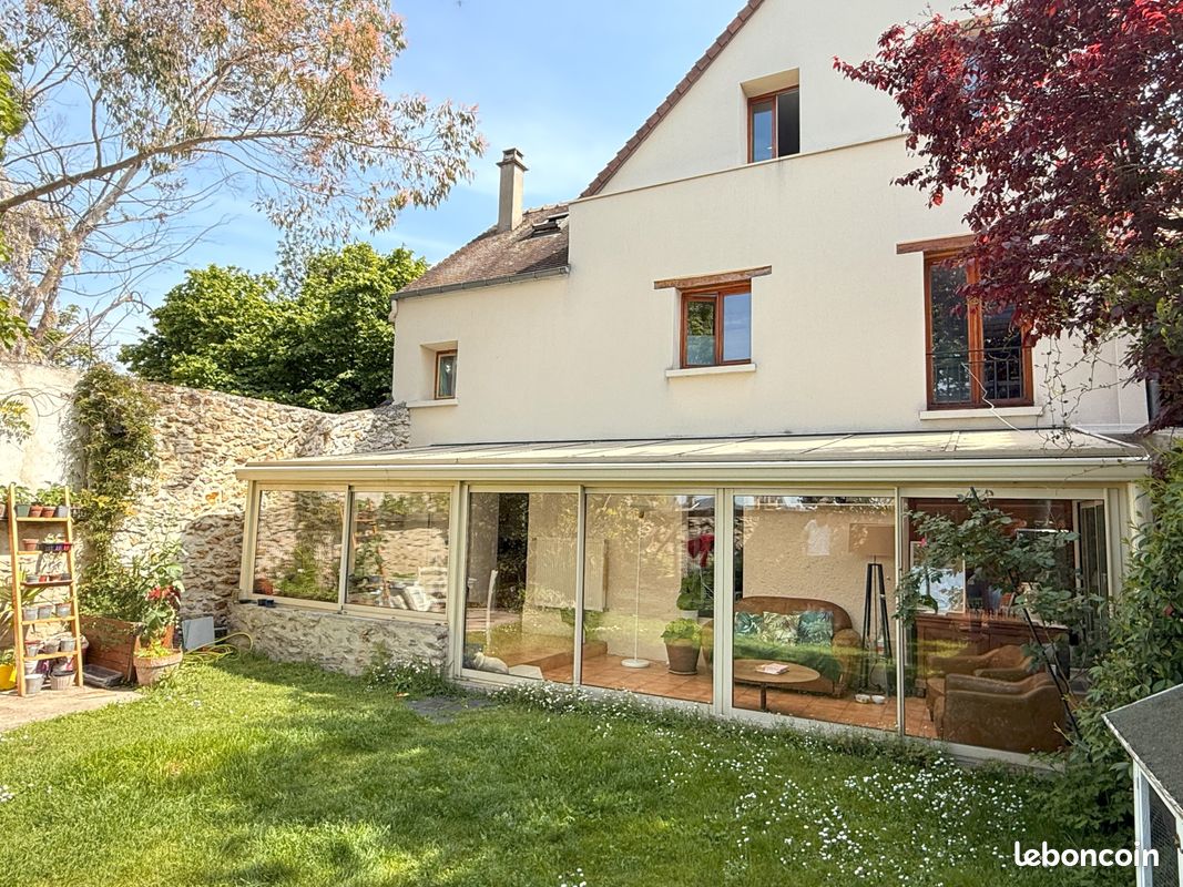 Maison 5 pièces 93 m² · à Triel-sur-Seine · 93 m² · 319 000 €
