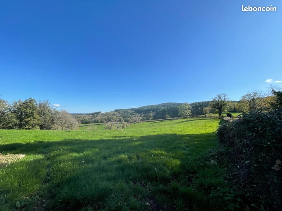 Maison 6 pièces 157 m² · à Saint-Martin-de-Salencey · 157 m² · 639 000 €