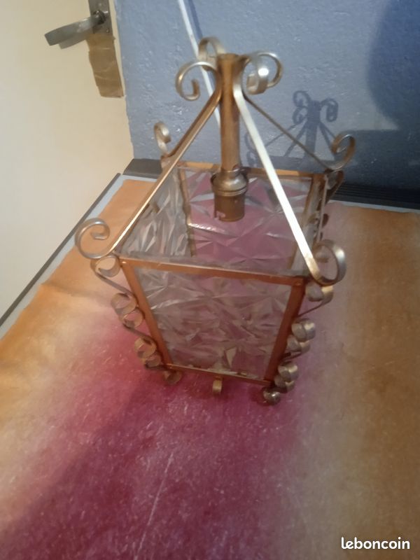 Lustre (image 1)
