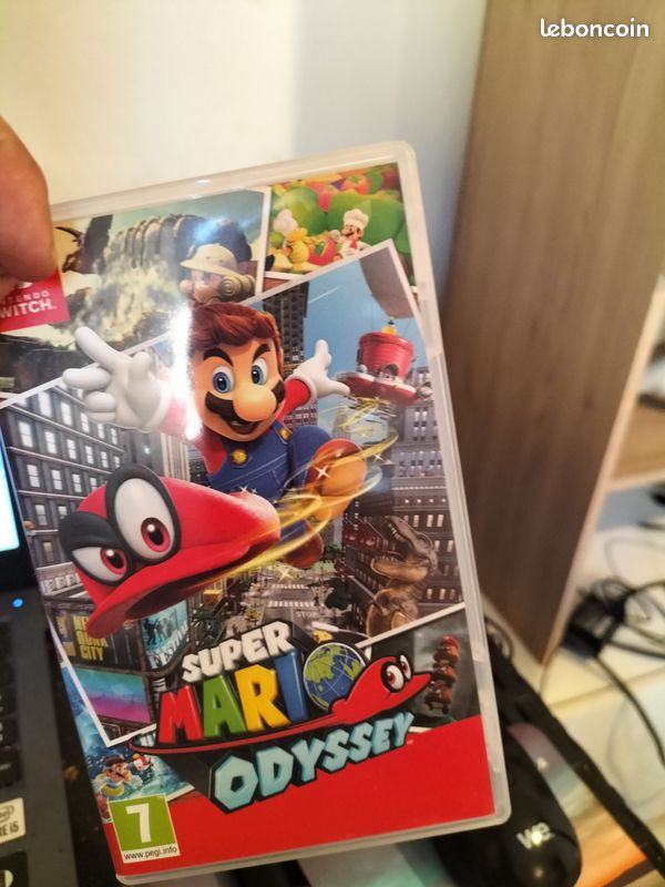 Switch avec manette édition Zelda en plus et plusieurs jeux (image 3)
