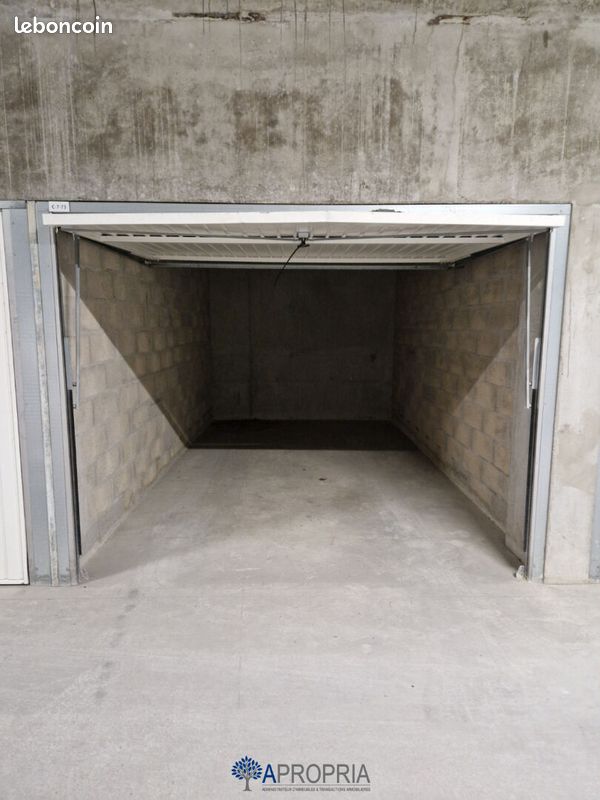 Parking 15 m² · à Dijon · 15 m² · 75 €/mois