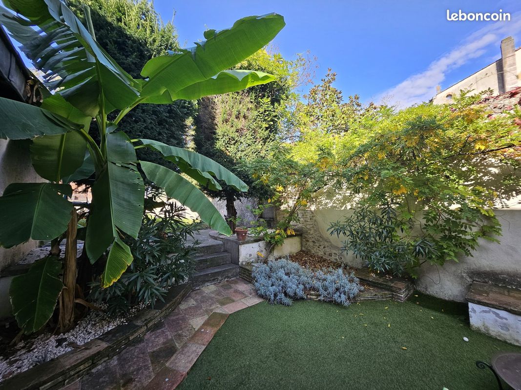 Maison 8 pièces 240 m² · à Graulhet · 240 m² · 189 000 €