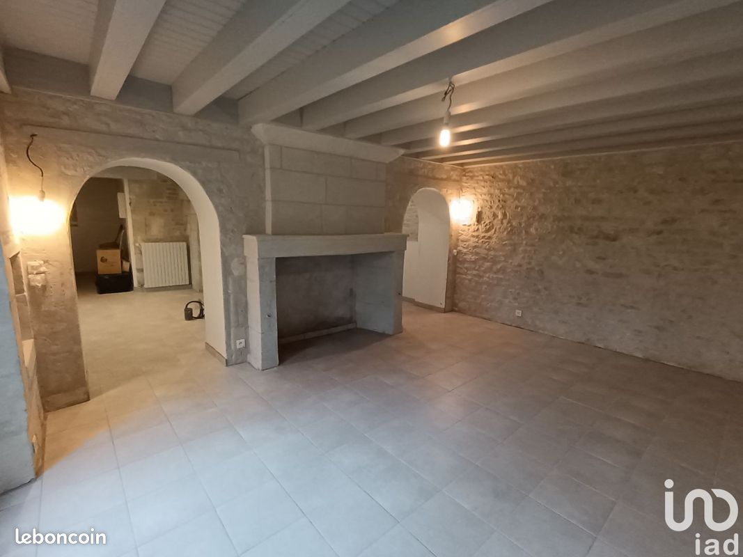 Ferme 10 pièces 285 m² - Monts-sur-Guesnes 86420 (image principale 3)
