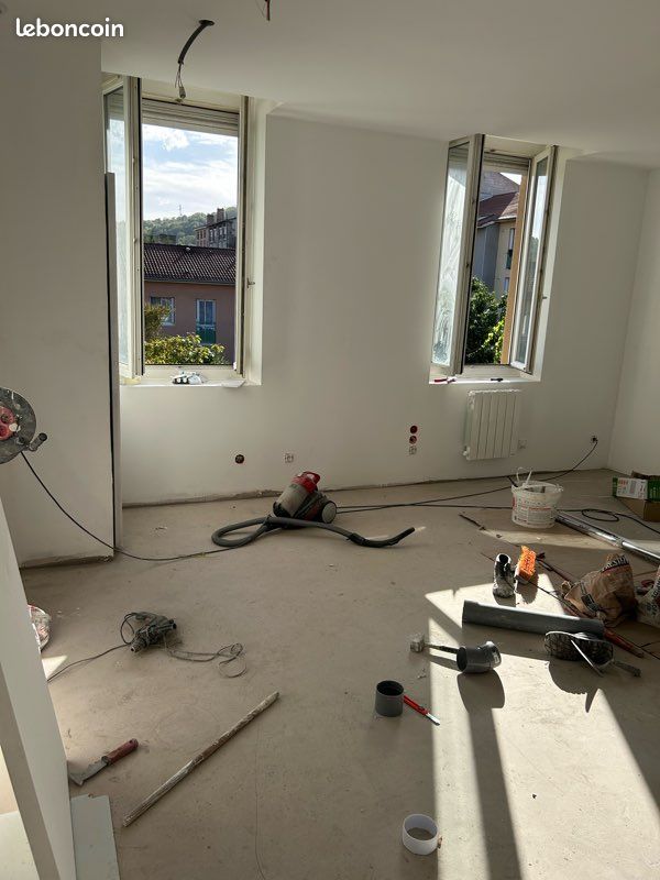 Appartement 2 pièces 42 m² · à Saint-Étienne · 42 m² · 39 000 €
