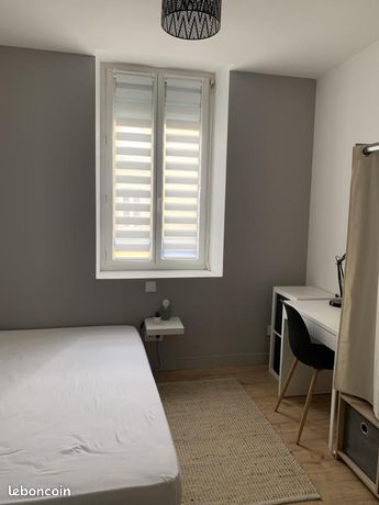Chambre 1 pièce 9 m² — 4