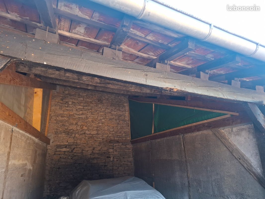 Garage à louer 58500 CLAMECY · 60 €/mois