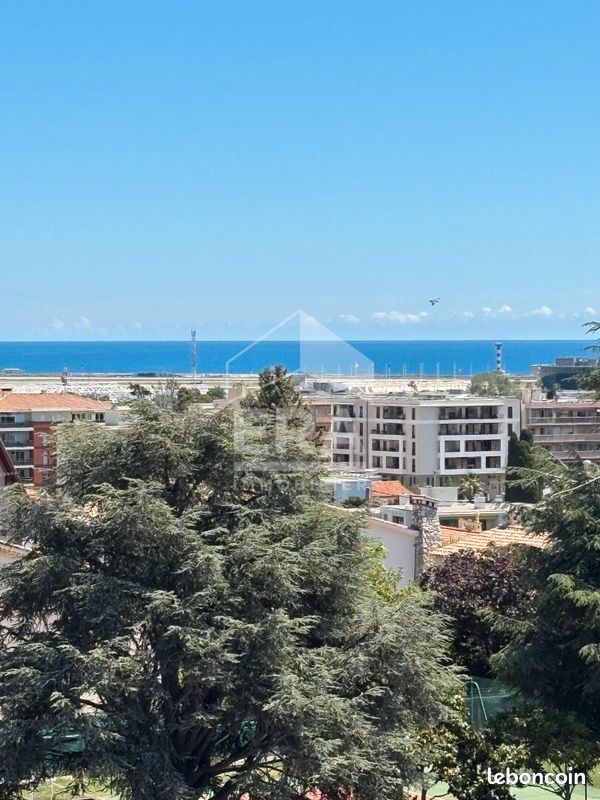 Appartement 2 pièces 48 m² · à Saint-Laurent-du-Var · 48 m² · 282 500 €