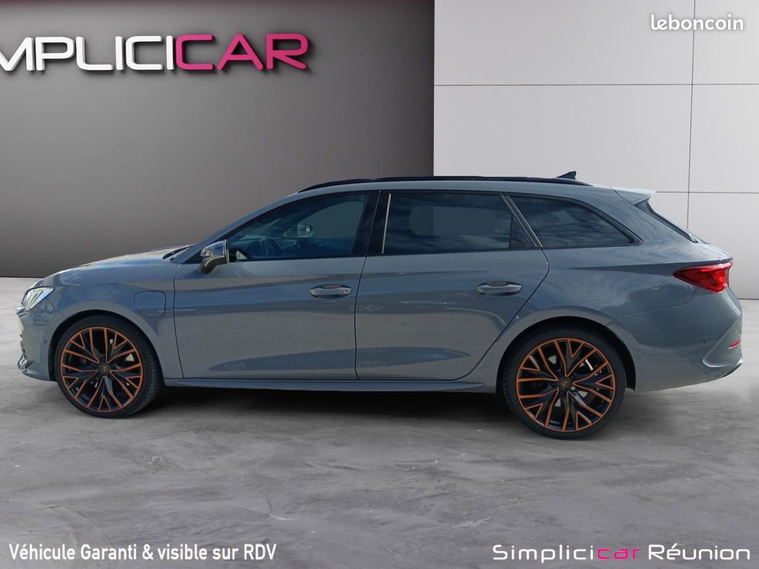 CUPRA LEON SPORTSTOURER 1.4 tsi 245 ch DSG6 VZ toit ouvrant pano (image 5)