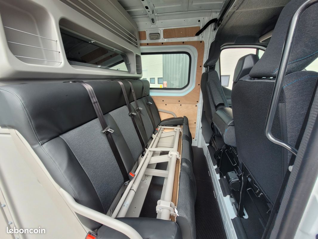 NISSAN INTERSTAR L2H2 FOURGON 2.0 DCI 170 A/T TEKNA CABINE APPROFONDIE FIXE 07 PLACES NEUF avec HABILLAGE BOIS + CAMÉRA DE RECUL + ANTIBROUILLARDS / GARANTIE CONSTRUCTEUR 5 ANS ( Prix Vente 38 990 HT) (image 11)