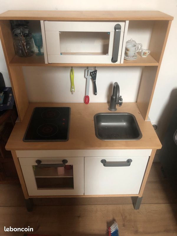 Cuisine en bois (image 2)