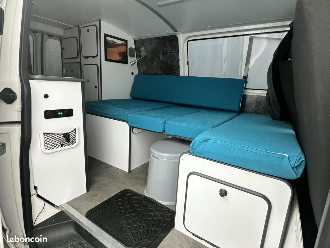 VOLKSWAGEN TRANSPORTER T6 L2H1 2.0 TDi 102ch ENTIEREMENT AMÉNAGÉ - GARANTIE 12 MOIS (image 20)