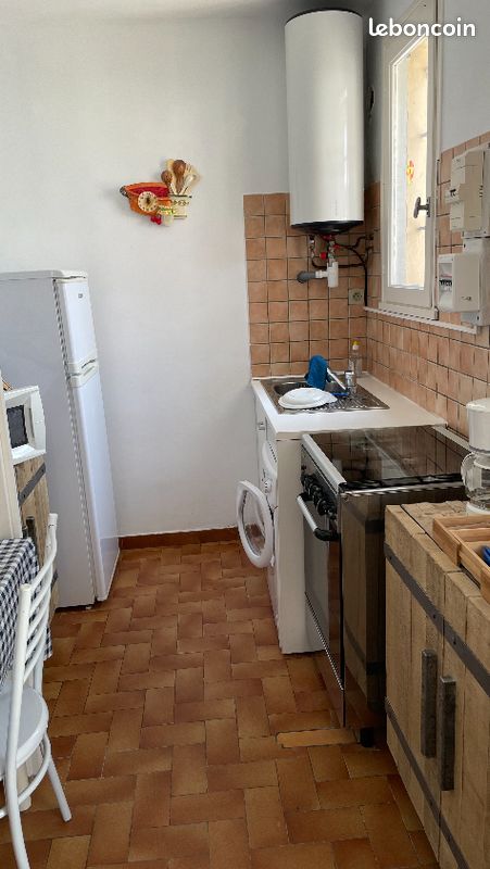 Villa en rez de jardin au bord de la mer (image 4)