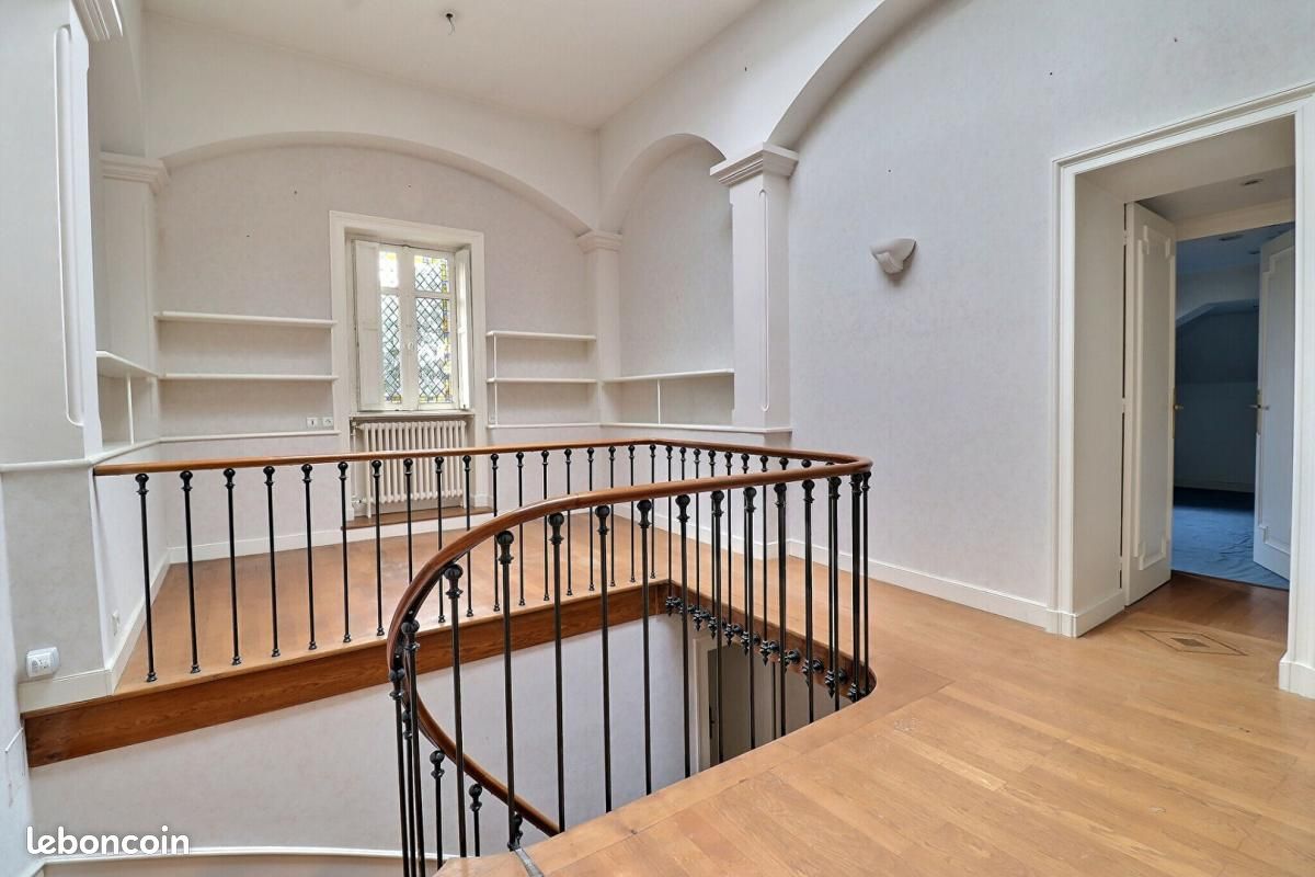 Local 496 m² (image 10)