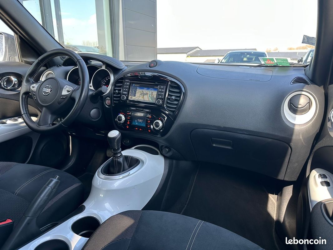 NISSAN Juke 1.6 DIG-T 190ch N-Connecta - CLIM AUTO / GPS / CAMERA - (image 4)