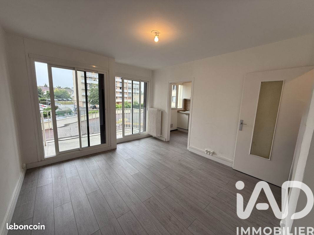 Appartement 1 pièce 25 m² · à Melun · 25 m² · 650 €/mois