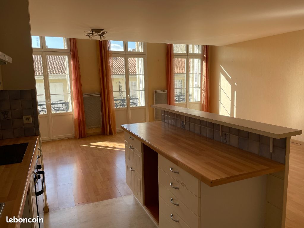 Appartement 3 pièces 74 m² · à Rochefort · 74 m² · 797 €