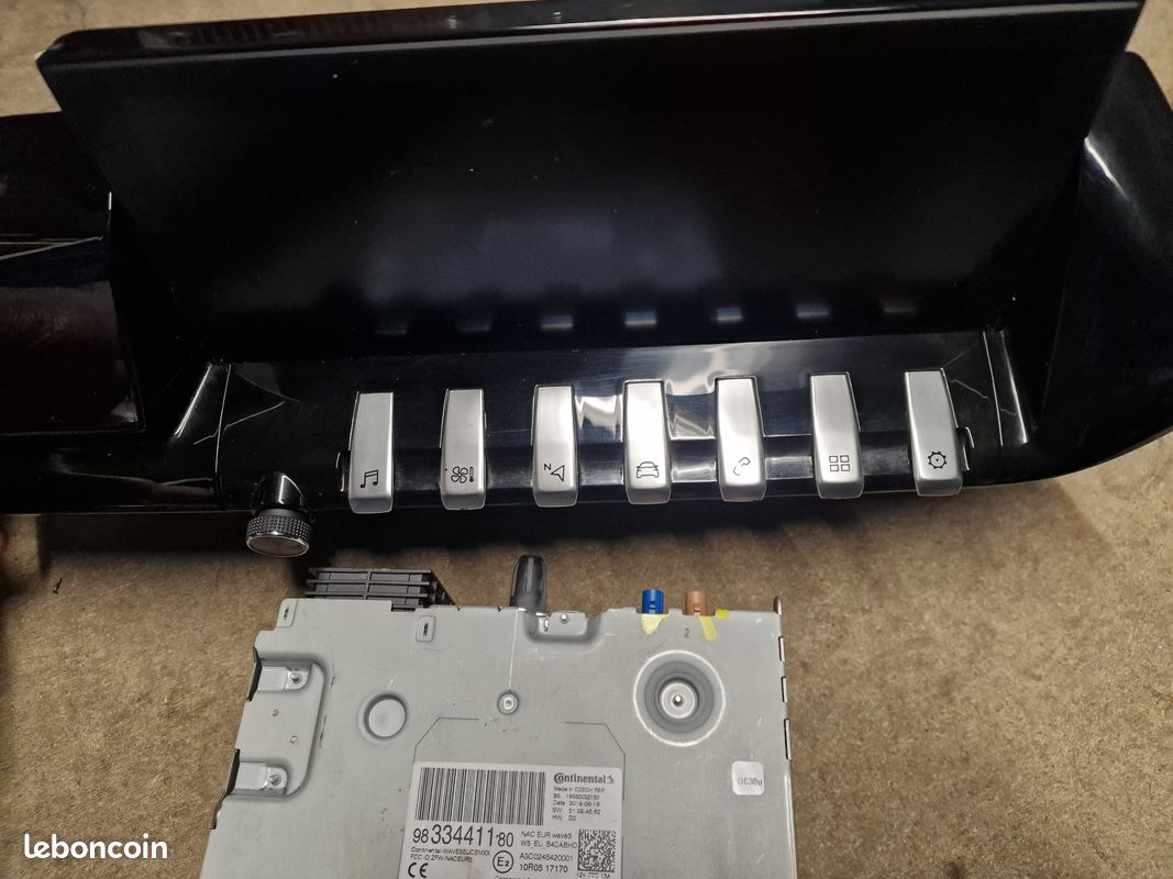 Autoradio gps avec écran pour Peugeot 508 (image 2)