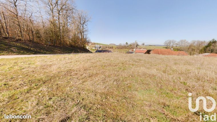 Terrain 2001 m² Hadol