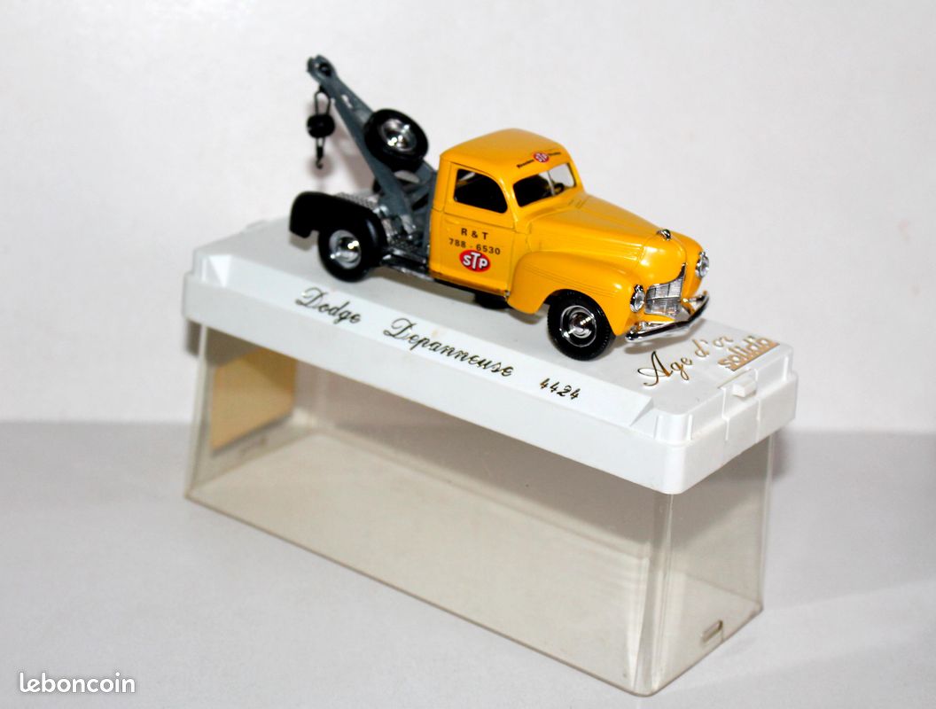 Solido 1/43 - Dodge 4x4 Militaire Kaki (réf. 4494/77) - Édition Française - Occasion
