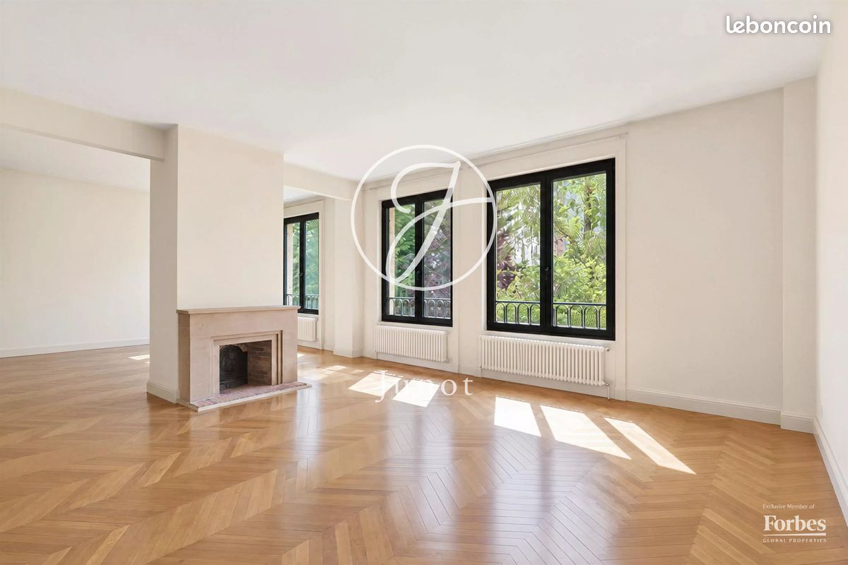 Appartement 5 pièces 119 m² · à Paris · 119 m² · 1 350 000 €