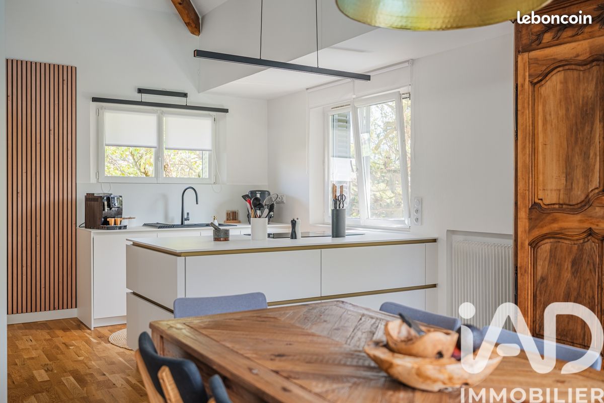 Maison 7 pièces 158 m² · à Seyssins · 158 m² · 575 000 €