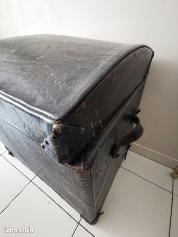 Coffre en cuir noir (image 10)