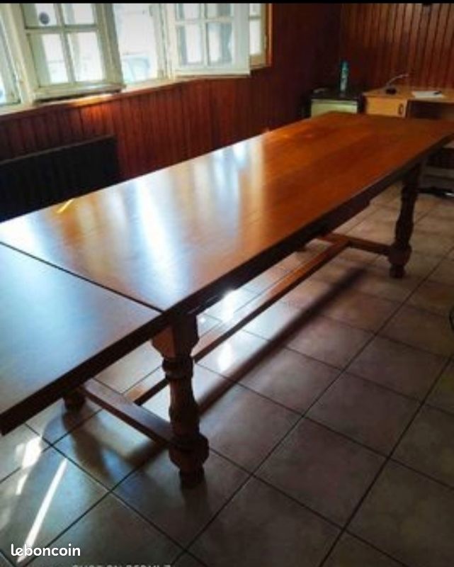 Grande table chêne claire massif (image 1)