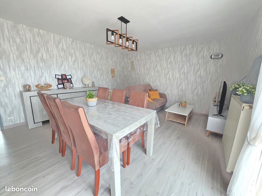 Maison 6 pièces 108 m² · à Crèvecoeur-le-Grand · 108 m² · 204 000 €