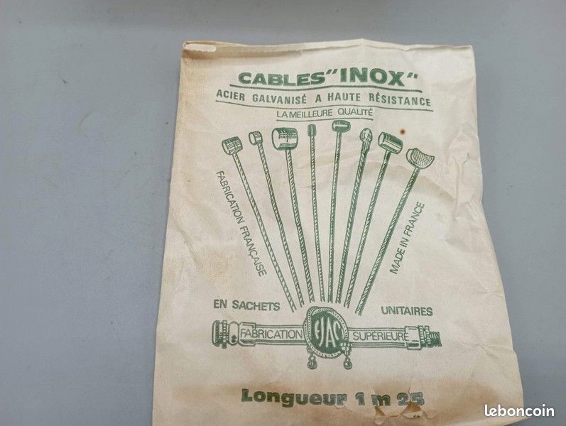 Passage de câble gaine de frein vélo avant et arrière ancien