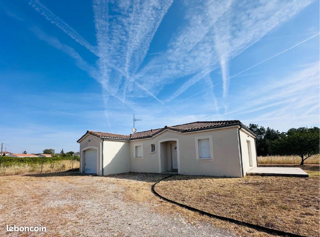 Maison 4 pièces 82 m² · à Mosnac-Saint-Simeux · 82 m² · 950 €/mois