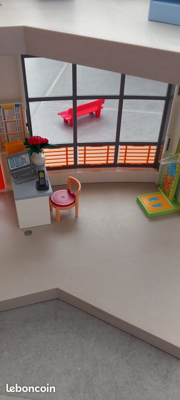 Hôpital playmobile (image 3)