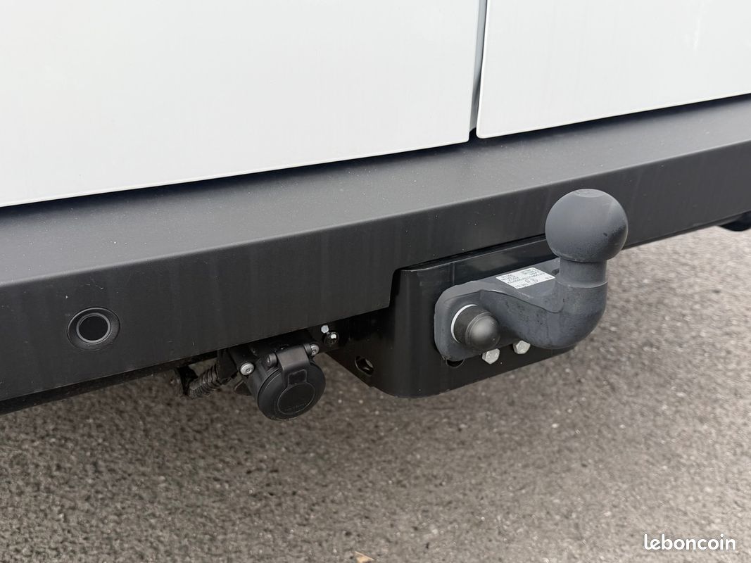 RENAULT Master L2H2 Fourgon 2.0 BlueDCI 130 M6 Extra + Options (image 29)