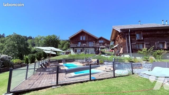 Maison 18 pièces 367 m² · à Viuz-en-Sallaz · 367 m² · 2 210 000 €