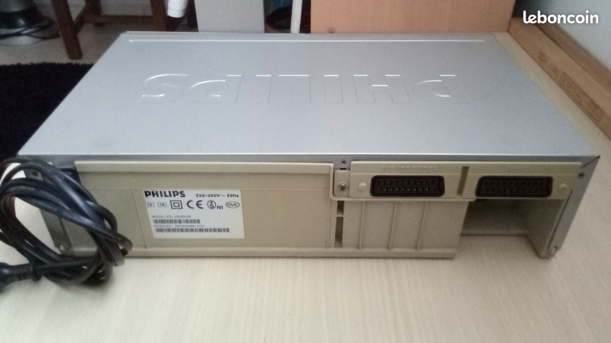 COMBI LECTEUR MAGNÉTOSCOPE Vhs Dvd Sony Slv-D910 Semi COMBI LECTEUR MAGNÉTOSCOPE Vhs Dvd Sony Slv-D910 Semi