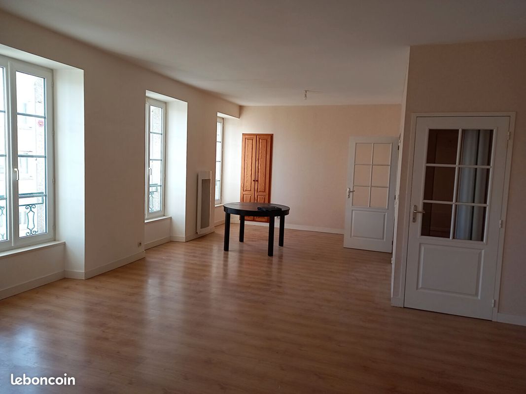 Appartement 5 pièces 125 m² · à Brest · 125 m² · 970 €/mois