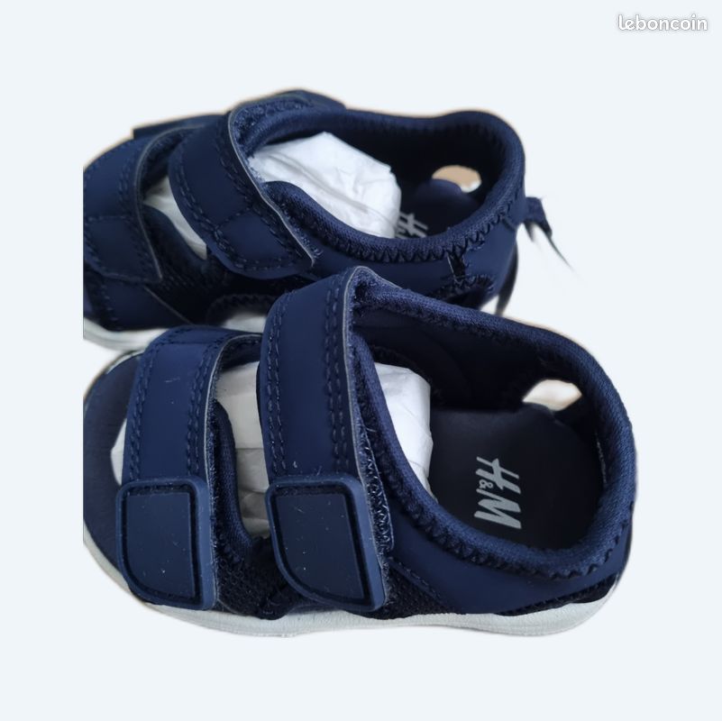 Chaussures enfants taille 18/19 Chaussures