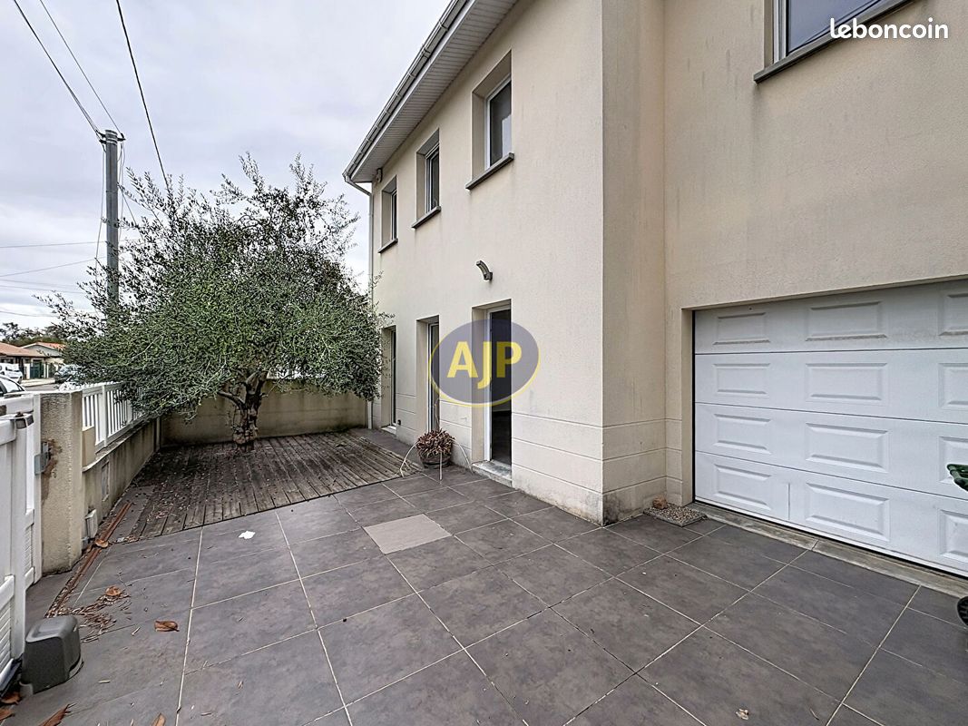 Maison 5 pièces 106 m² · à Bordeaux · 106 m² · 340 000 €