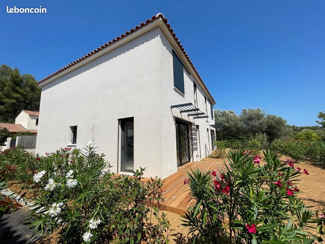 Maison 4 pièces 93 m² · à Six-Fours-les-Plages · 93 m² · 520 000 €