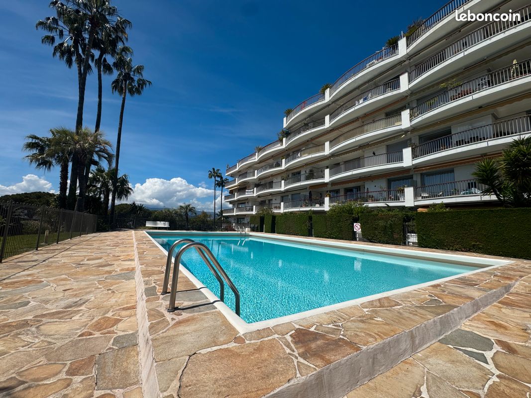 Appartement 4 pièces 121 m² · à Nice · 121 m² · 1 030 000 €