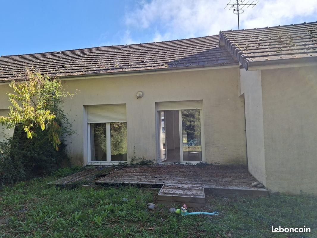Maison 70 m² · à Saint-Pantaléon-de-Larche · 70 m² · 137 000 €