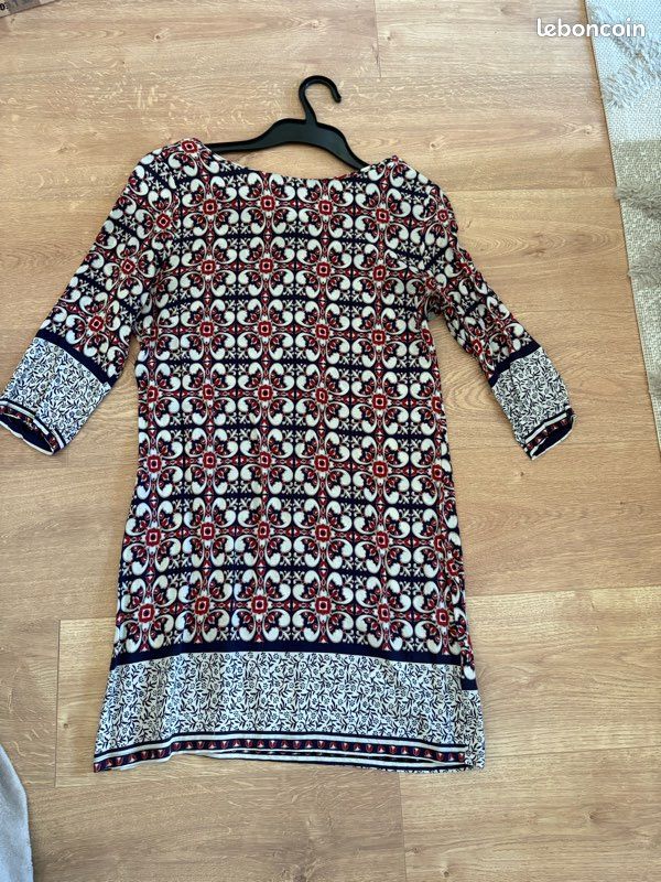 Lot de vêtements femme S/M – Vestes, blazers, tops & robes (image 15)