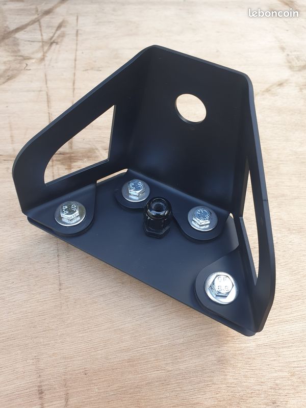 Support Antenne Camion Inox Avec Boulons U – Fixation Robuste UHF/VHF/CB/Ham – Compatible SO-239 & N-Type