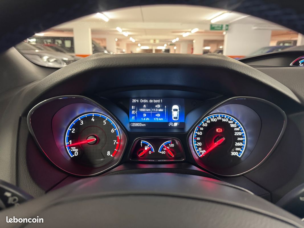 Ford focus 2.3 350 ch rs last edition / origine fr / entretien constructeur / caméra de recul (image 18)