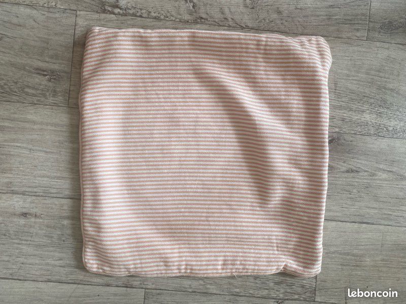 Plaid et housses de coussin (image 2)