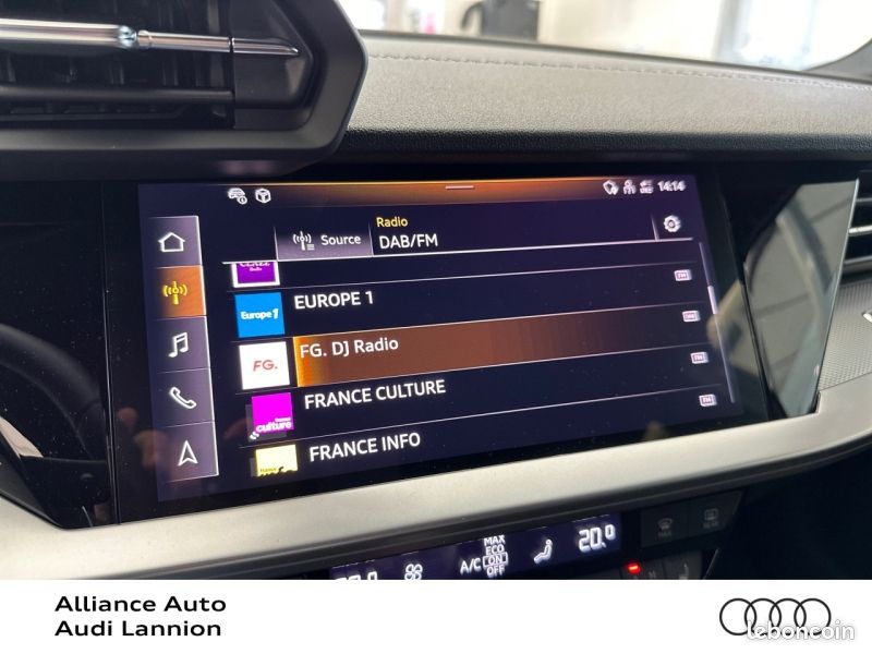 Audi A3 Sportback 40 TFSI e 204ch S line S tronic 6 (image 11)