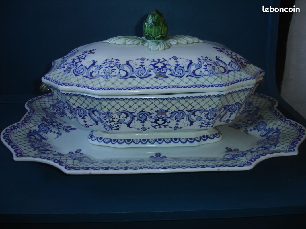 Grande SOUPIERE bleue Faïencerie de GIEN (image 1)