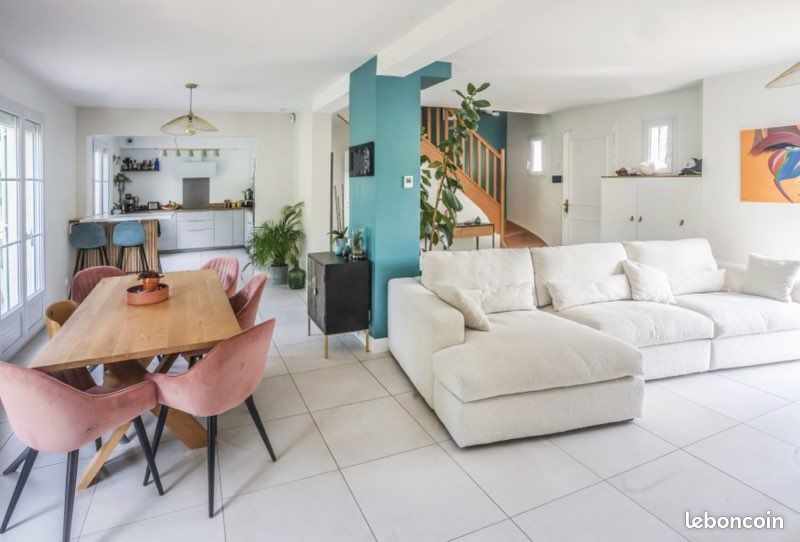 Maison 8 pièces 200 m² · à Osny · 200 m² · 549 000 €